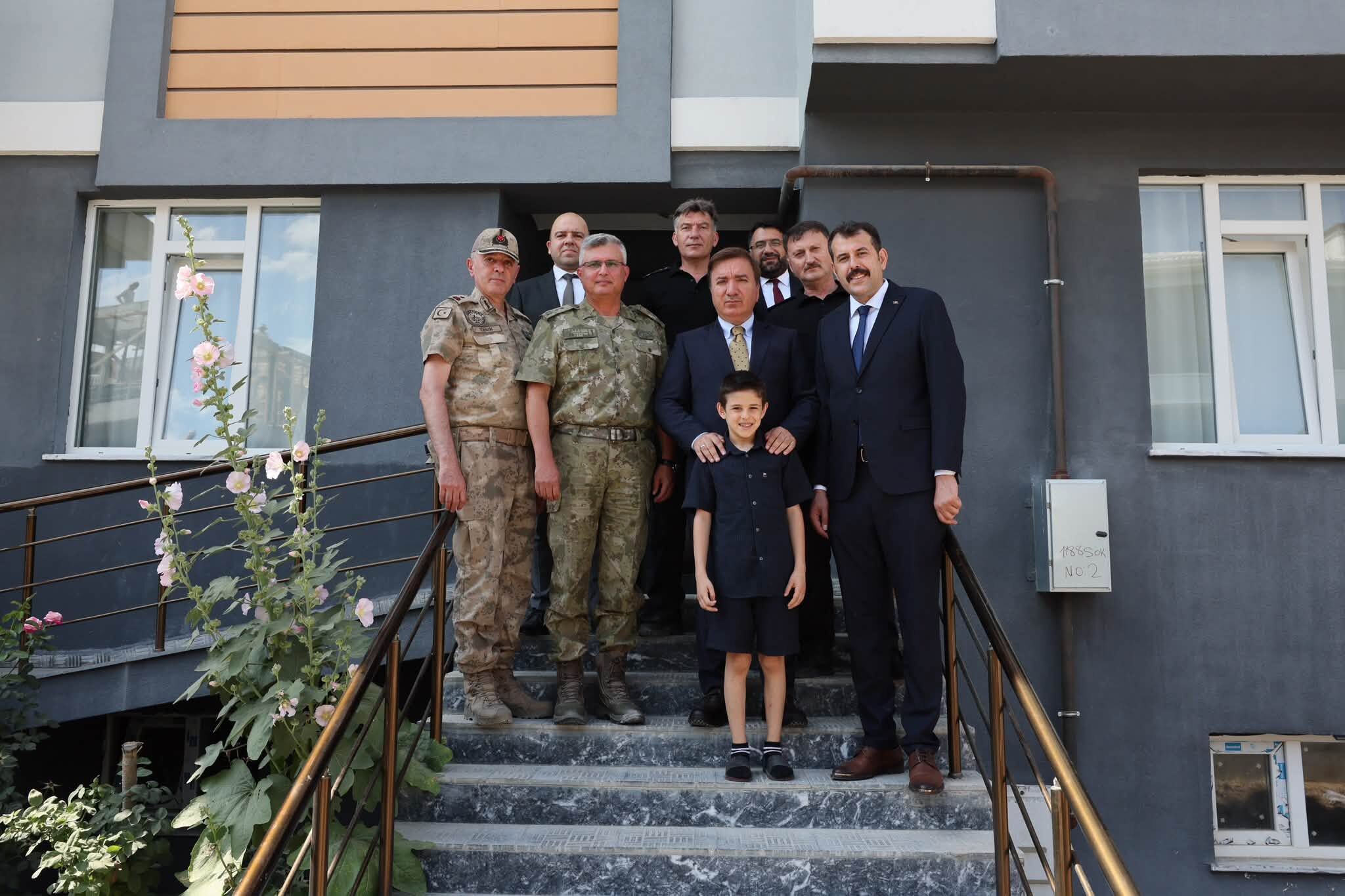 Vali̇ Hamza Aydoğdu Gazi̇ Zi̇yaret 3