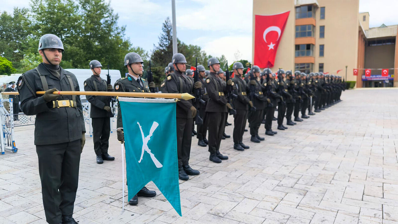 Atatürk Aniti Çelenk Sunma 3