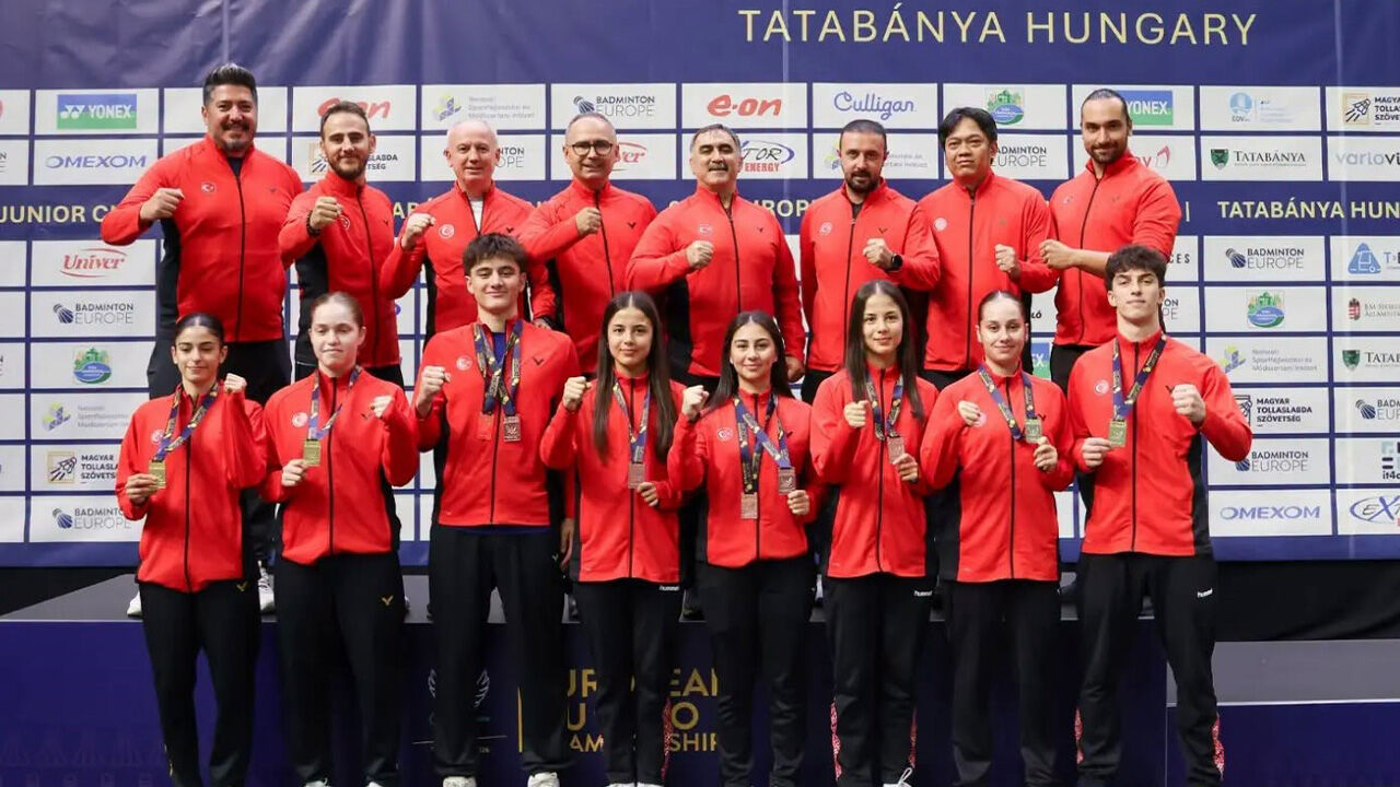 Türkiye, Avrupa Gençler Badminton Şampiyonası'nda 2 altın, 2 bronz madalya kazandı