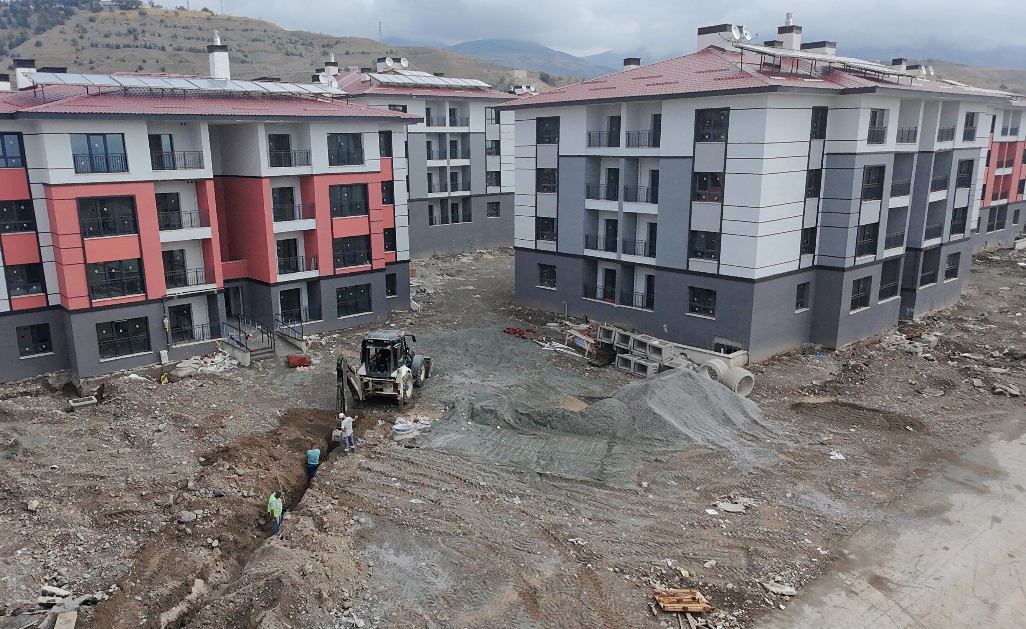 Çevre Şehi̇rci̇li̇k Cumhuri̇yet Mahallesi̇ Toki̇ 4