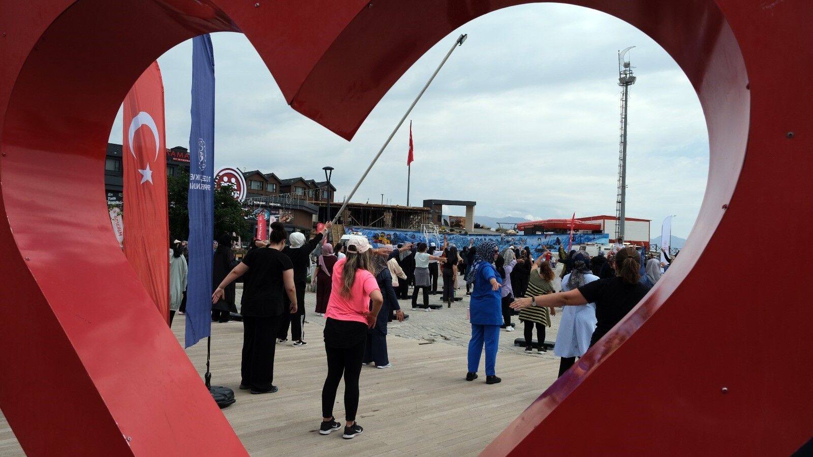 Kadinlar Ergan Aerobi̇k (4)