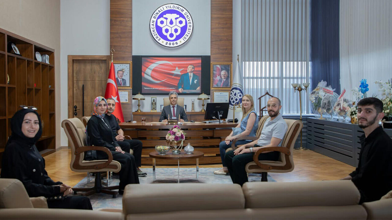 Rektör Kuyrukluyildiz Acar Gençli̇k 2