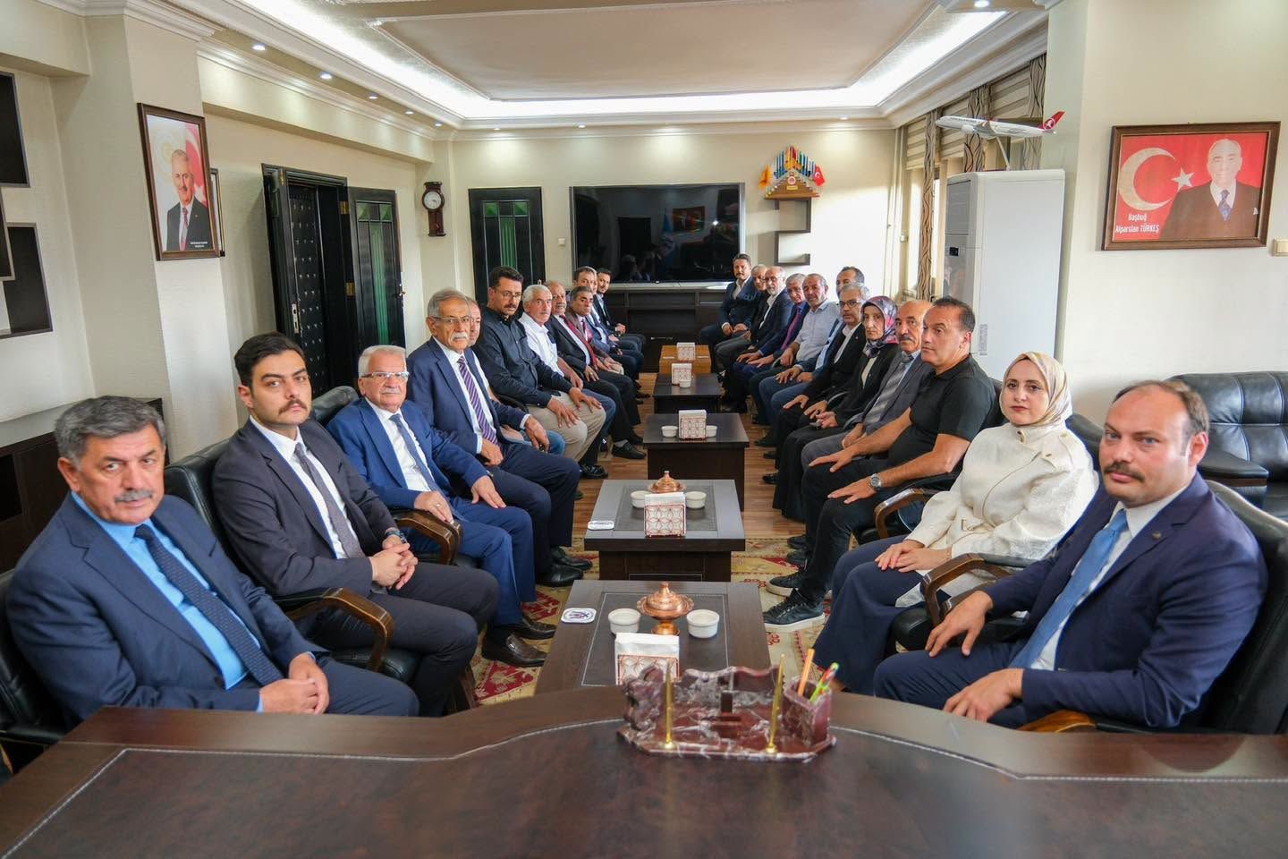 MHP Heyetinden Başkan Aksun’a Ziyaret