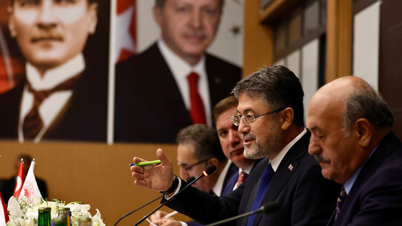 Bakan Yumaklı Erzincan’da Temaslarda Bulundu