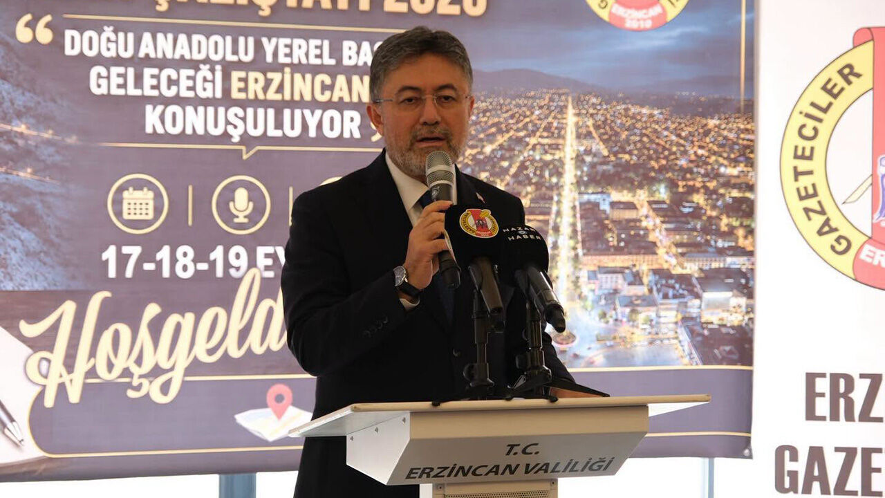 Bakan Yumaklı, Erzincan Basın Çalıştayı’na Katıldı