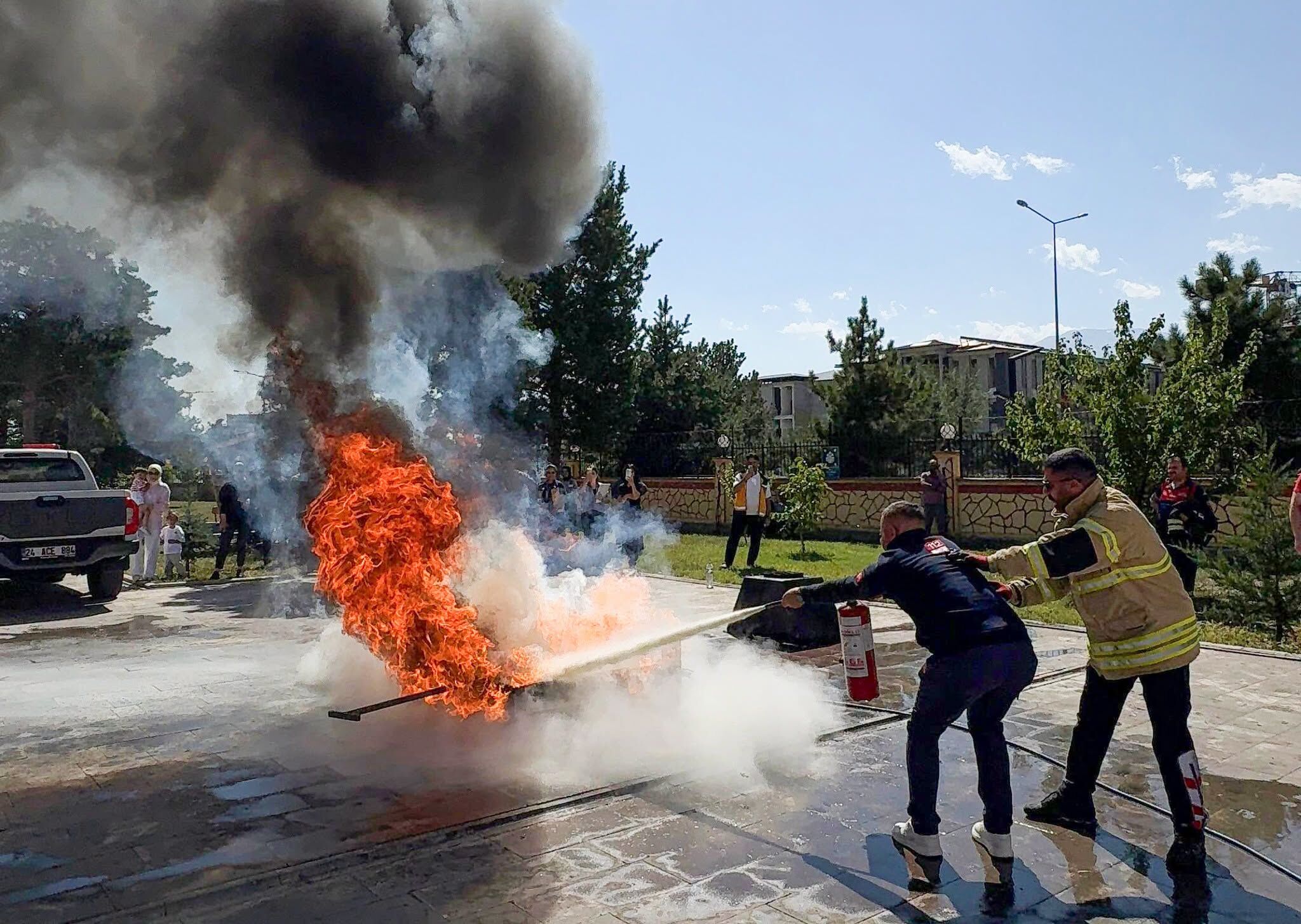 Beledi̇ye İtfai̇ye Yangin Eği̇ti̇m 5