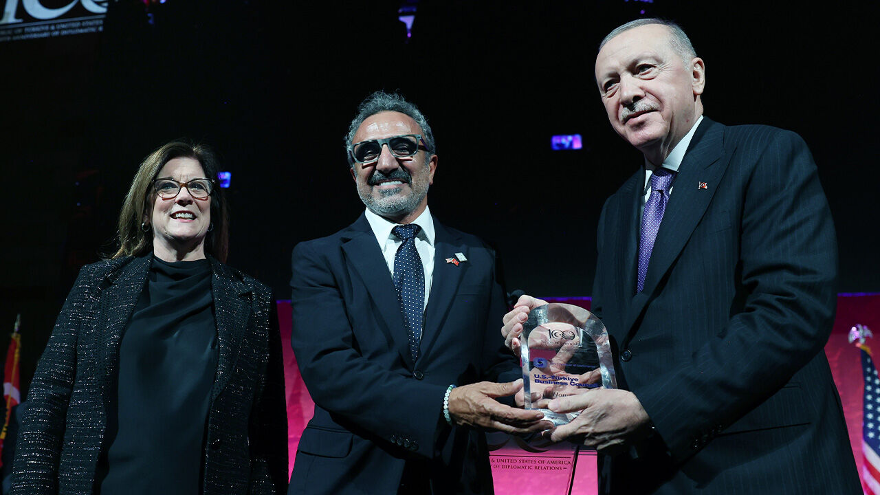 Cumhurbaşkanı Erdoğan’dan Hamdi Ulukaya’ya: “Seni Bekliyoruz”