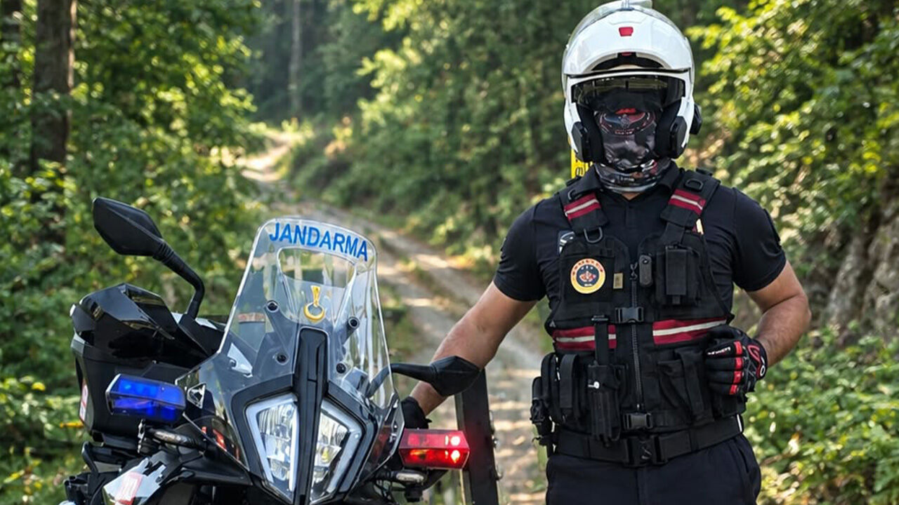 Erzi̇ncan Jandarmasi 4
