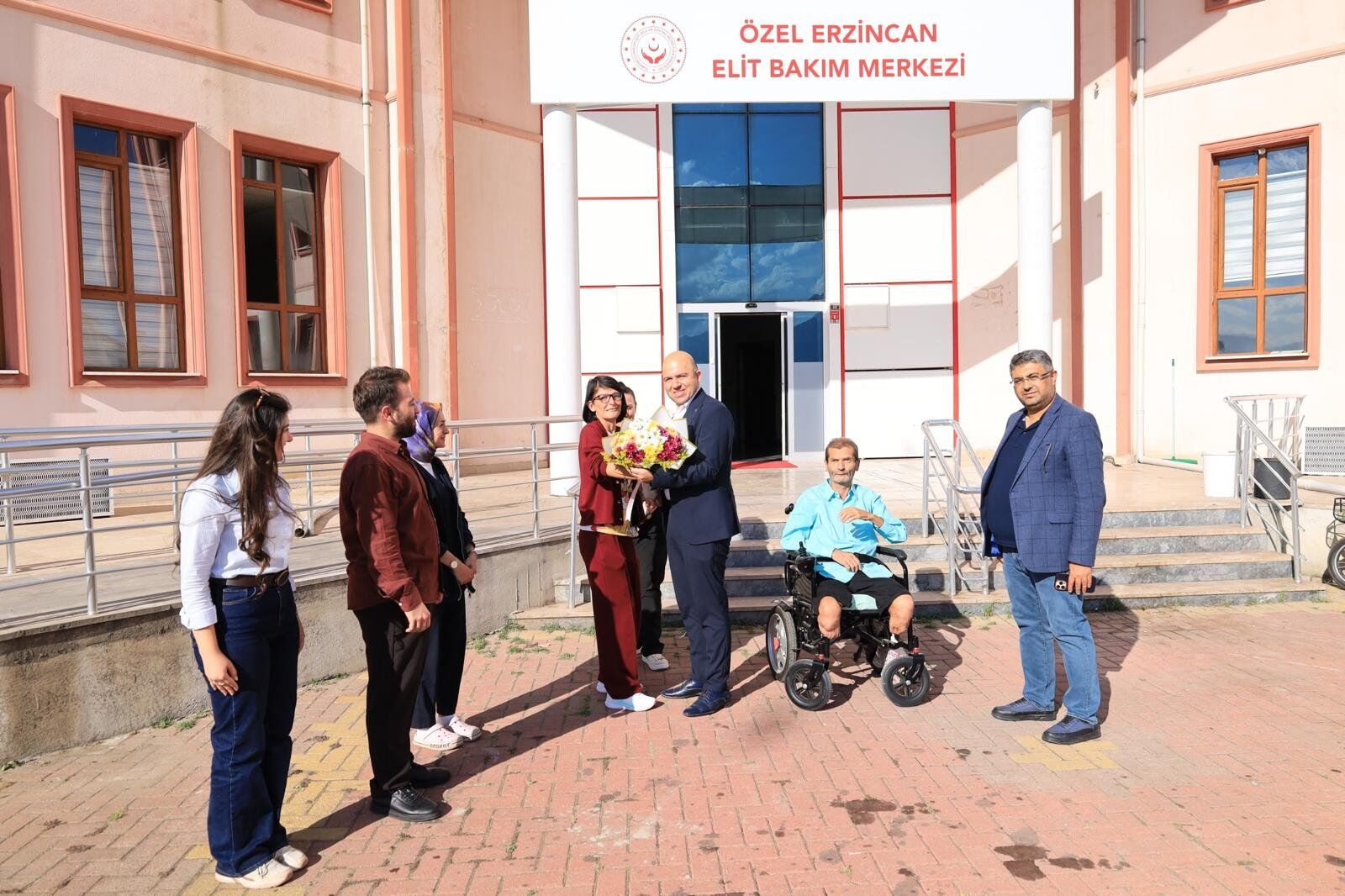 Erzi̇ncan Özel Eli̇t Yaşli Bakim Merkezi̇ 3