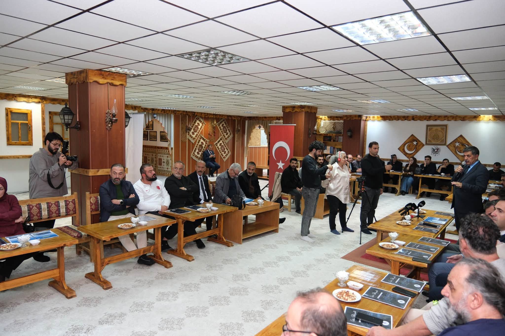 Beledi̇ye Başkani Gazeteci̇ler 3