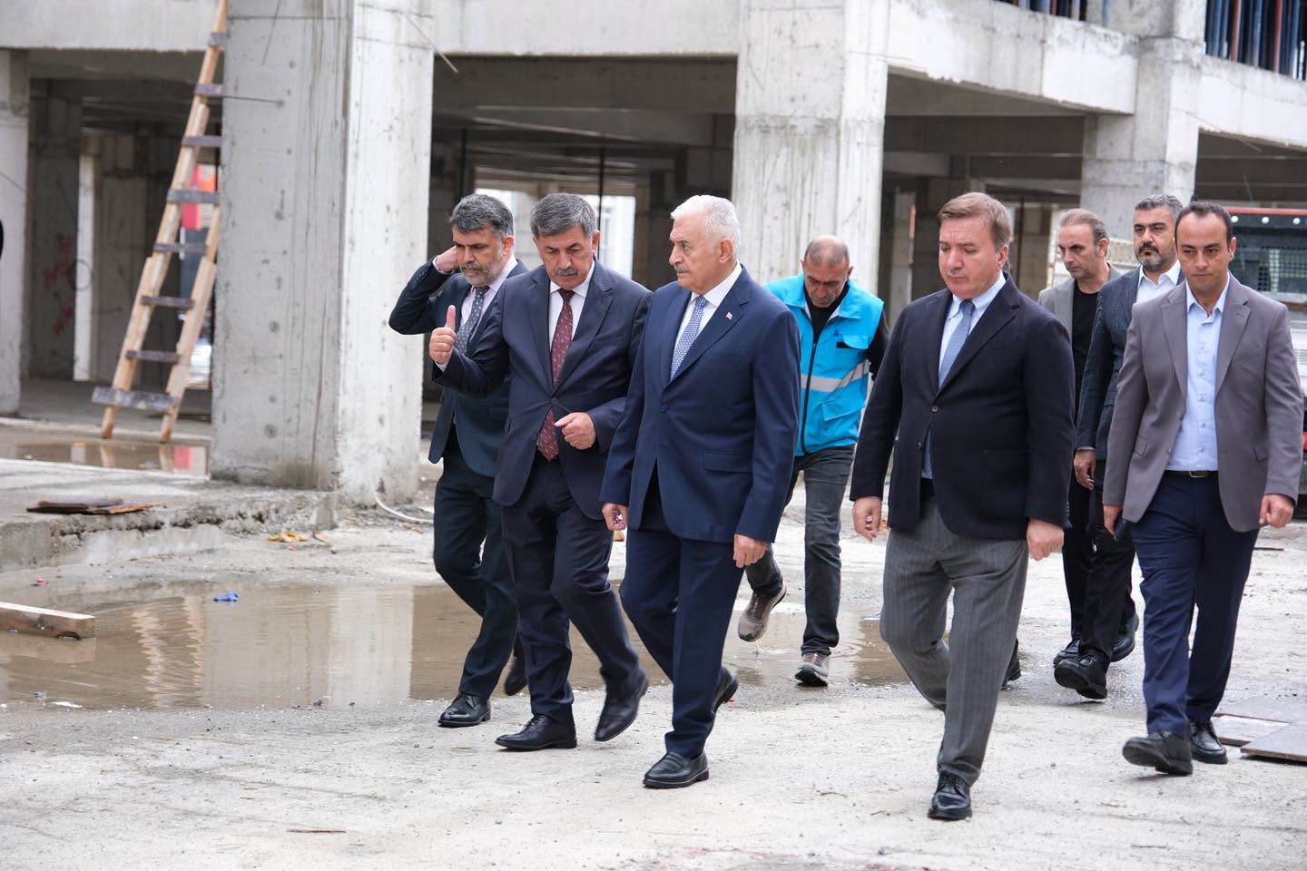 Bi̇nali̇ Yildirim Merkez Çarşisi 4