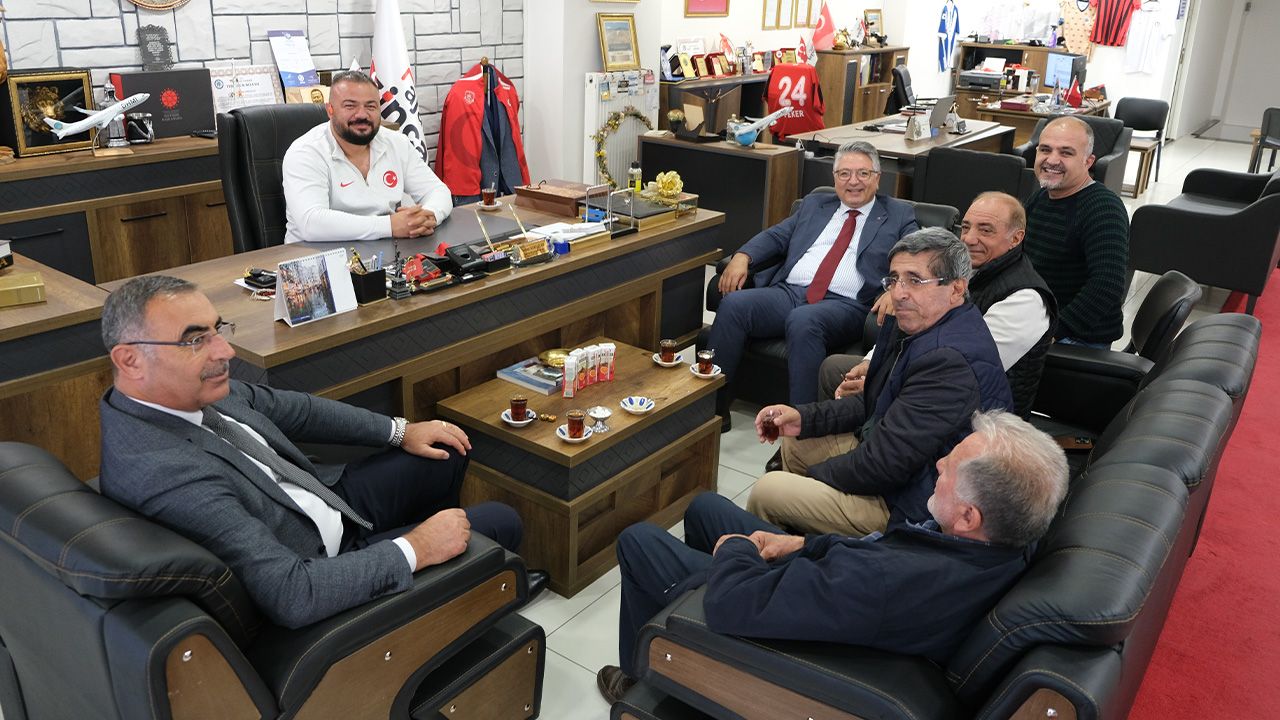 Chp Erzi̇ncan Heyeti̇ Ajans Zi̇yareti̇ 1