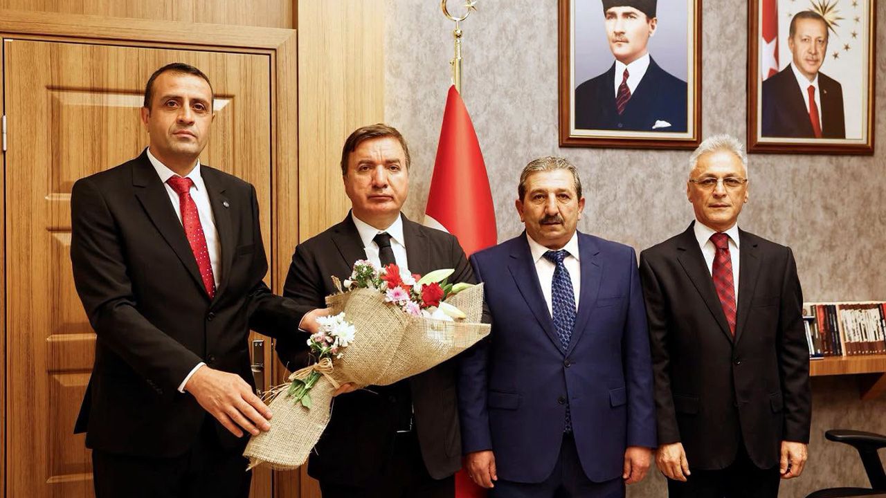 Vali Aydoğdu Muhtarları Kabul Etti