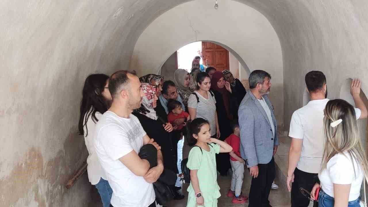 Siirt Belediyesi, depremzede aileleri Tillo kültür gezisinde buluşturdu