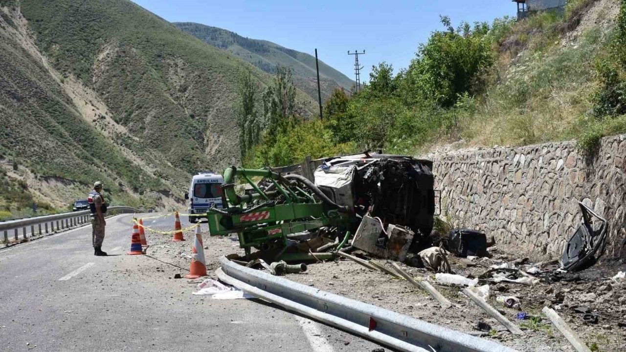 Erzurum’da feci kaza: 2 ölü