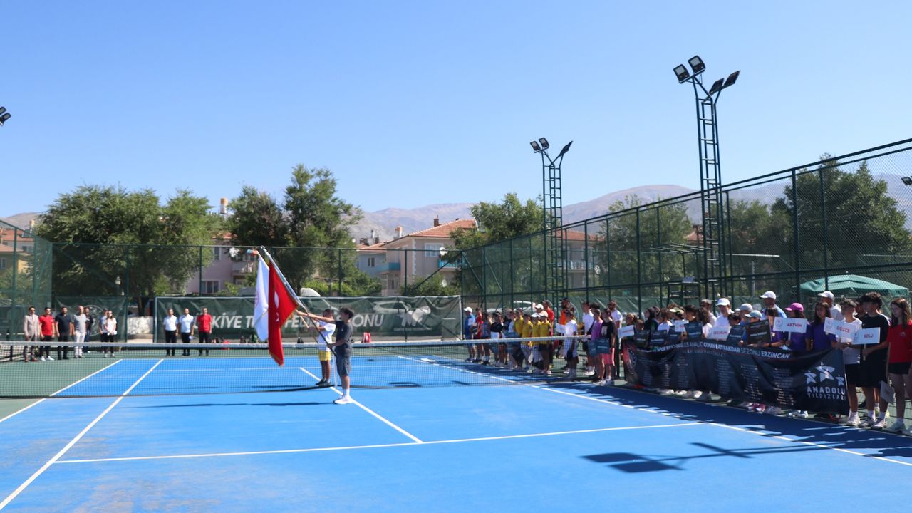 Erzincan’da Tenis Rüzgarı Esiyor