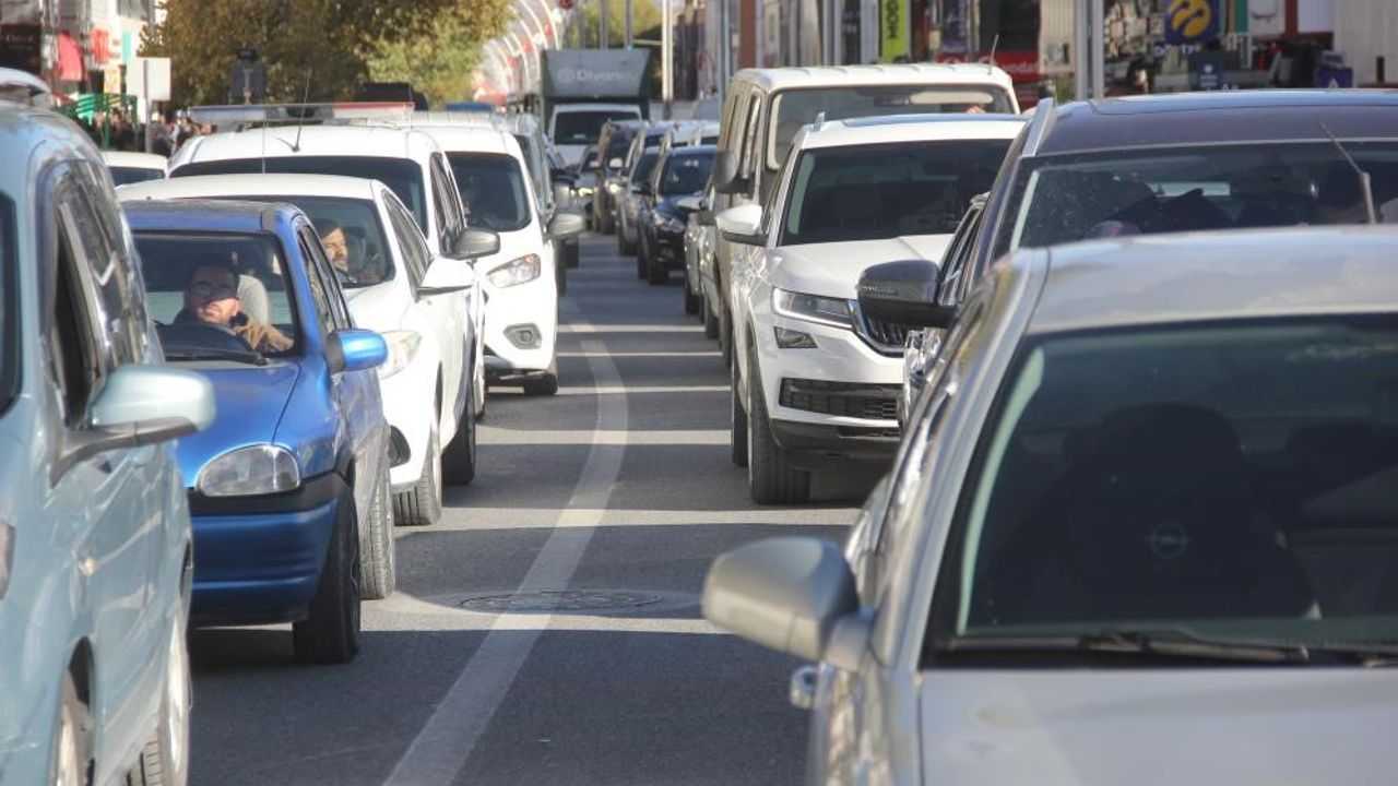 Erzincan’da trafiğe kayıtlı araç sayısı 70 bini geçti