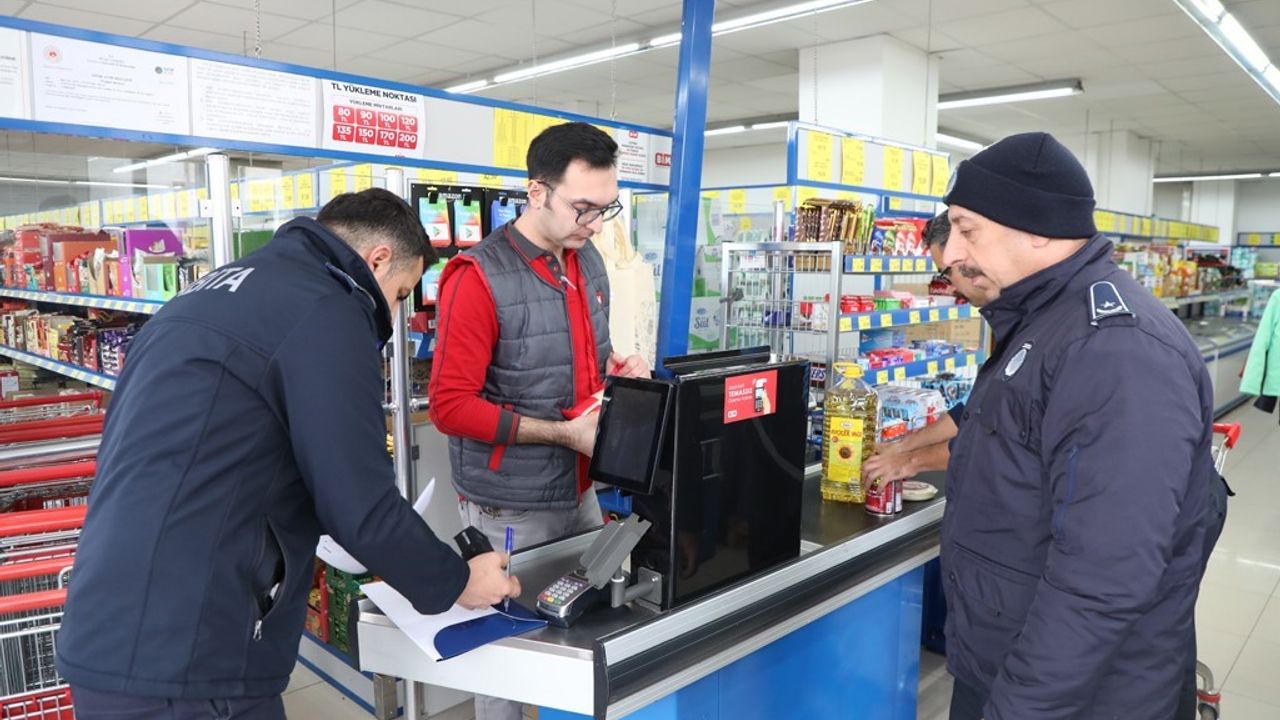 Sivas’ta etiket fiyatıyla kasa fiyatı arasında farklılık olan marketlere ceza