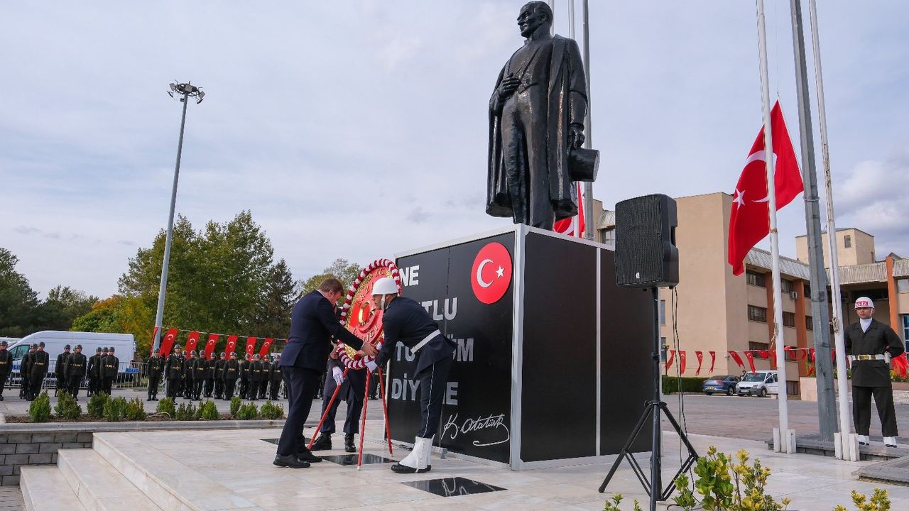 29 Ekim Cumhuriyet Bayramı Kutlamaları Başladı