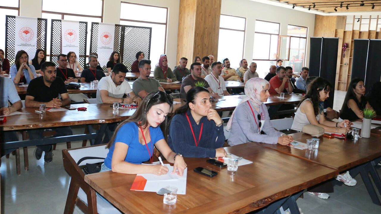 Erzincan'da Süt Ve Süt Ürünleri Denetimlerine Yönelik Eğitim