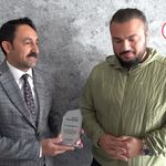 Ajans Erzincan’dan GSİM Müdürü Mumcu’ya Teşekkür Plaketi