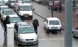Ters Yöne Giren Araç Trafiği Felç Etti