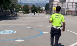 Polis Ekipleri Sınava Geç Kalanların İmdadına Yetişti