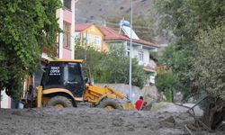 Sel Afetinin Yaşandığı Cimin'de Yaralar Sarılıyor