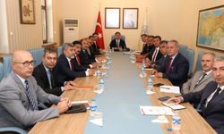 Vali Aydoğdu İl Müdürleriyle Proje ve Yatırımları Görüştü
