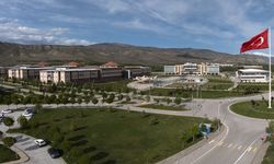 EBYÜ’den 3 Akademisyen En Etkili Bilim İnsanları Listesinde