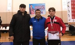 Mustafa Bilal Pakkan Güreşte Türkiye Şampiyonu Oldu