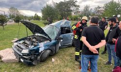 Kazada Yaralanan Araç Sürücüsü Hayatını Kaybetti