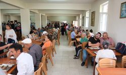 Cemevindeki Aşure Gününde Birlik Beraberlik Örneği Sergilendi