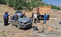 Erzincan- Tunceli Karayolunda Can Pazarı; 2 Ölü 5 Yaralı