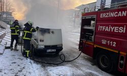 Araç Yangını İtfaiyenin Müdahalesiyle Söndürüldü