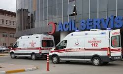 Erzincan’da Halk Otobüsü İle Özel Otomobil Çarpıştı; 3 Yaralı