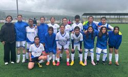 Erzincanlı Kız Futbolcular ANALİG'de Sahaya Çıkıyor