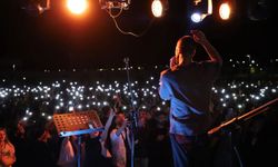 Öğrenciler Konserle Stres Attı