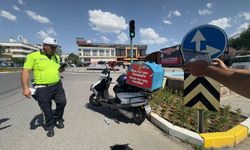 Dörtyolda Otomobil İle Kurye Çarpıştı; 1 yaralı