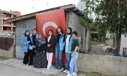 Terzi Baba Yurdu öğrencilerinden Şehit Annesine Anneler Günü Ziyareti