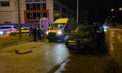 Ulalar TOKİ Kavşağında Kaza; 1 Yaralı
