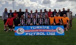 Erzincan Veteran Futbol Takımı Antalya’da Yarı Finale Yükseldi
