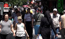 Bayram Alışverişi Şehir Merkezinde Yoğunluk Oluşturdu