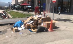 Meydan 24 AVM, Başka Çöp Toplama Alanı Bulamadınız Mı?