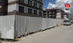 Kızılay TOKİ Korkulukları Sürücüler Ve Yayalar İçin Tehlike Saçıyor