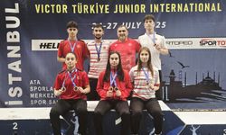 Erzincanlı Sporcular İstanbul'da Türkiye'nin Yüz Akı Oldular