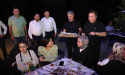 Vali Aydoğdu Misafirlere Pekmezli Yufka İkram Etti