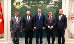 Merkez Çarşısı ve Girlevik Şelalesi’ni Bakan Kurum’a Anlattılar