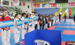 Karateciler Rize’den Madalyalarla Döndüler