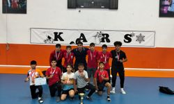 Erzincanlı Güreşçiler Uluslararası Turnuvadan Madalyalarla Döndü